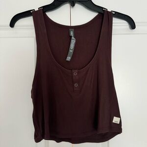 Vuori Cove Cropped Tank